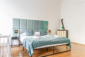 Bright Apartment 15 Min. from Heart of Vienna